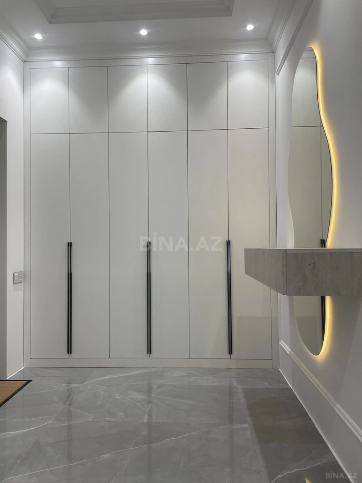 Kirayə verilir 1 otaqlı mənzil 75 m²