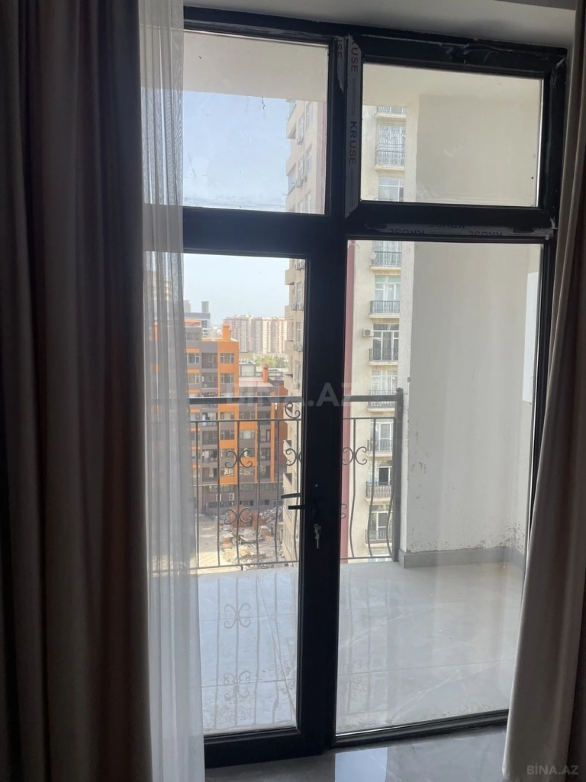 Kirayə verilir 1 otaqlı mənzil 75 m²