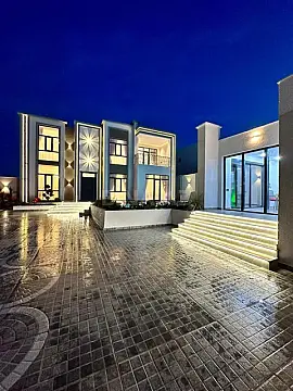 Kirayə verilir 6 otaqlı həyət evi 400 m²