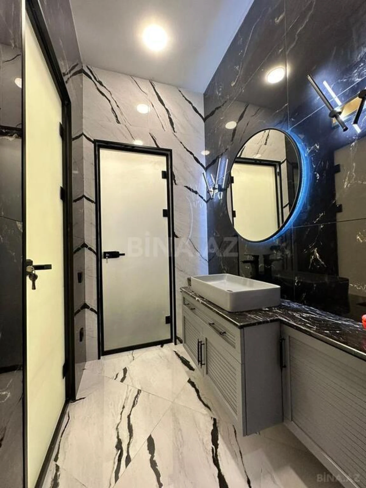 Kirayə verilir 6 otaqlı həyət evi 400 m²