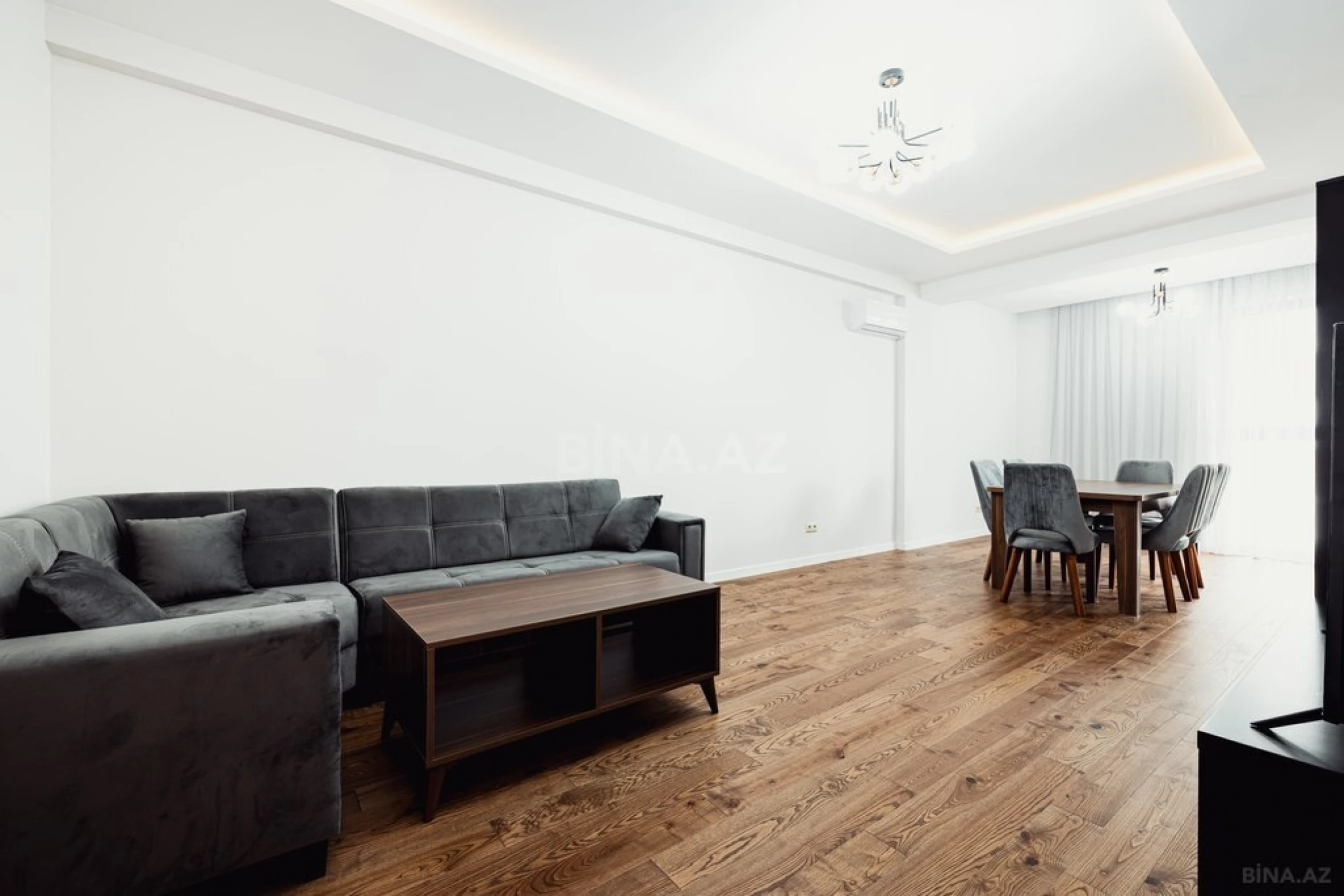 Satılır 3 otaqlı mənzil 150 m²
