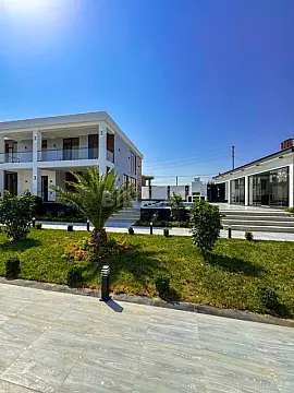 Satılır 5 otaqlı həyət evi 330 m²