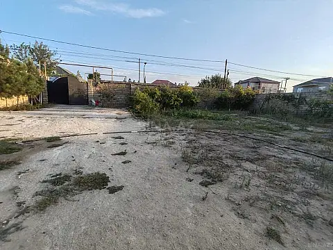 Satılır 6 otaqlı həyət evi 340 m²