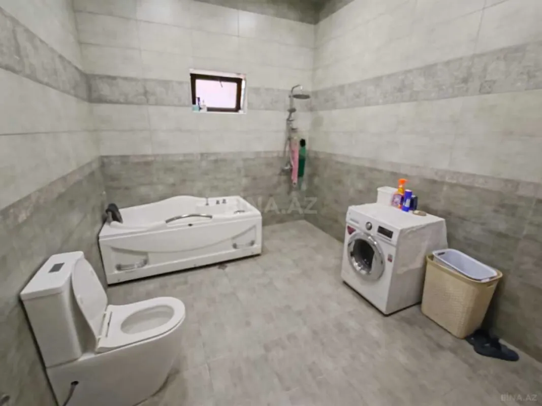 Satılır 6 otaqlı həyət evi 340 m²