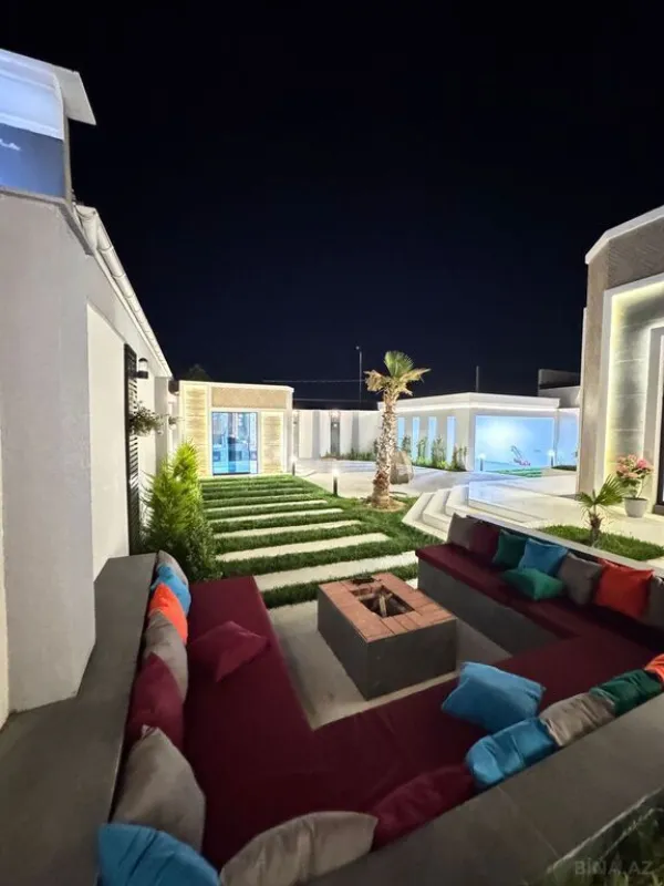 Satılır 5 otaqlı həyət evi 400 m²