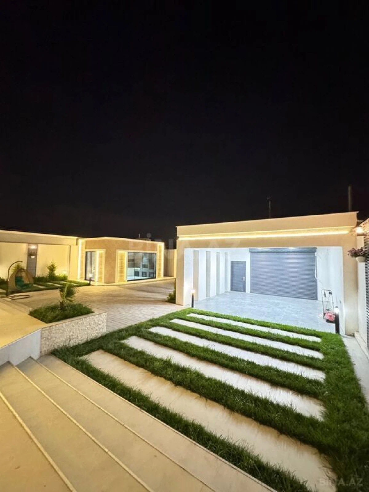Satılır 5 otaqlı həyət evi 400 m²