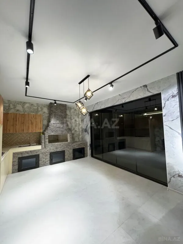 Satılır 5 otaqlı həyət evi 400 m²