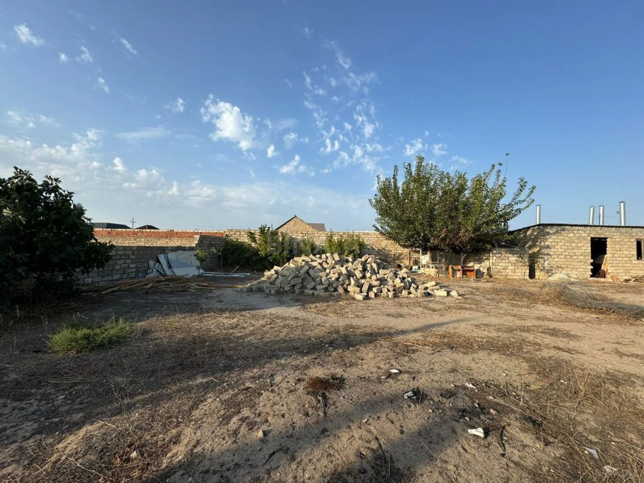 Satılır torpaq sahəsi 6 m²