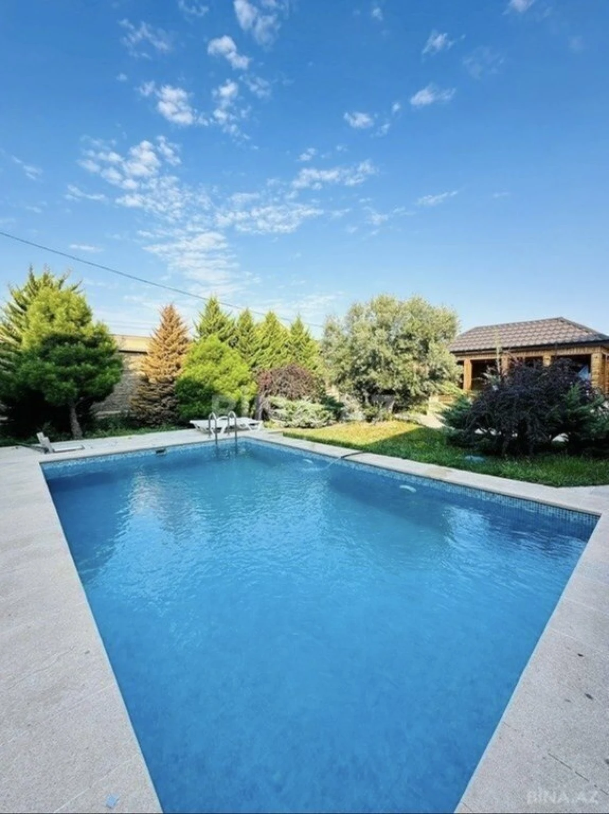 Kirayə verilir 5 otaqlı həyət evi 220 m²