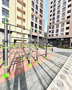 Satılır 4 otaqlı mənzil 197 m²