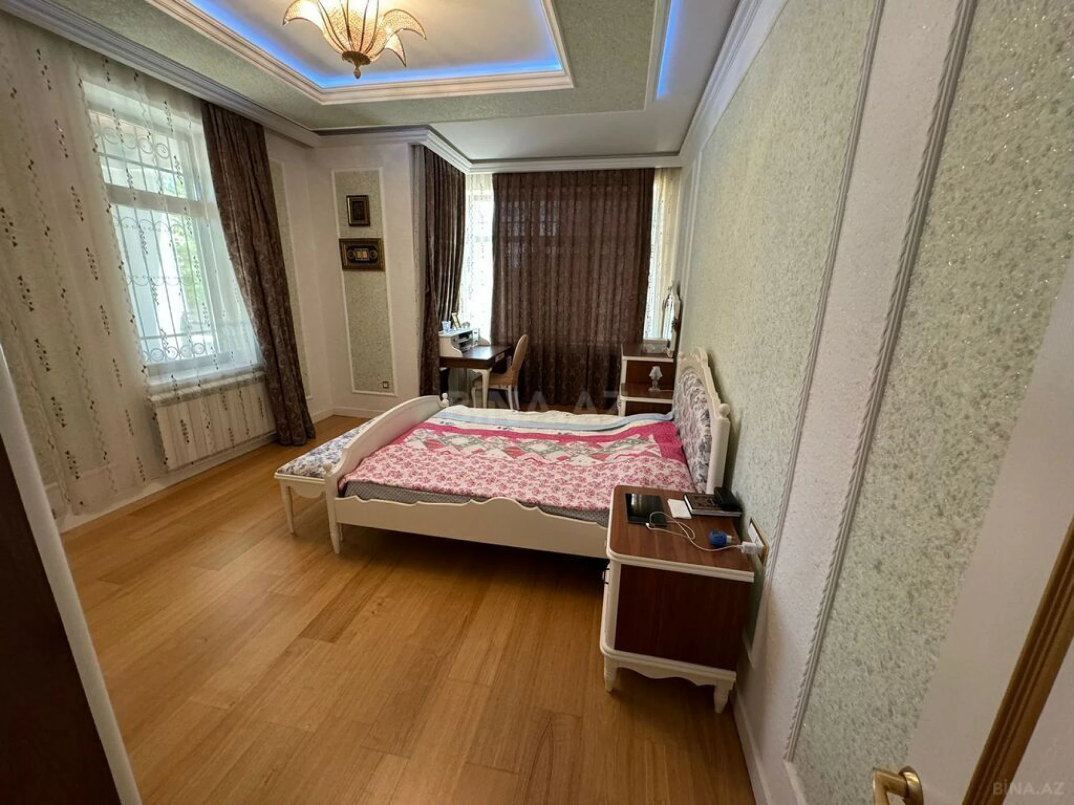 Satılır 4 otaqlı həyət evi 170 m²