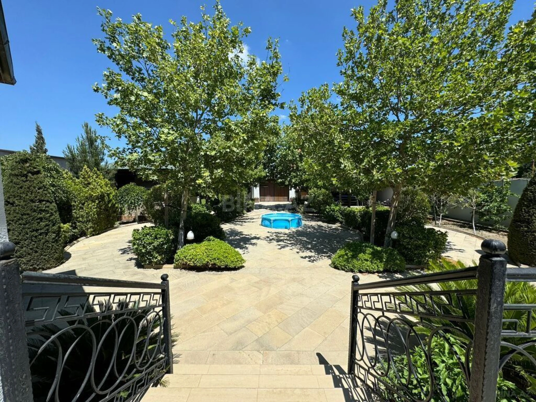 Satılır 4 otaqlı həyət evi 170 m²