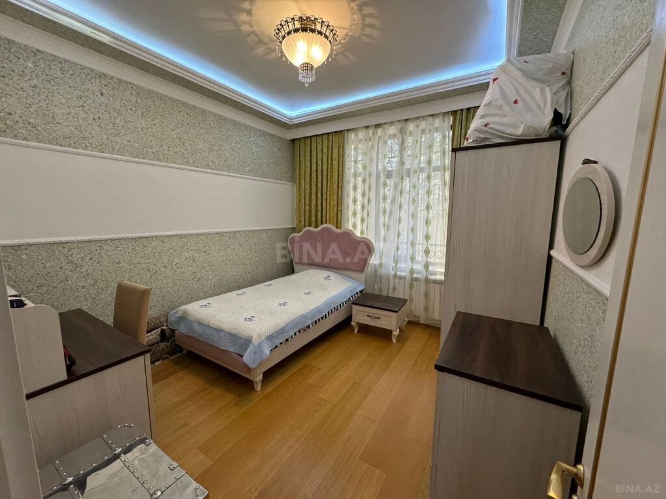 Satılır 4 otaqlı həyət evi 170 m²