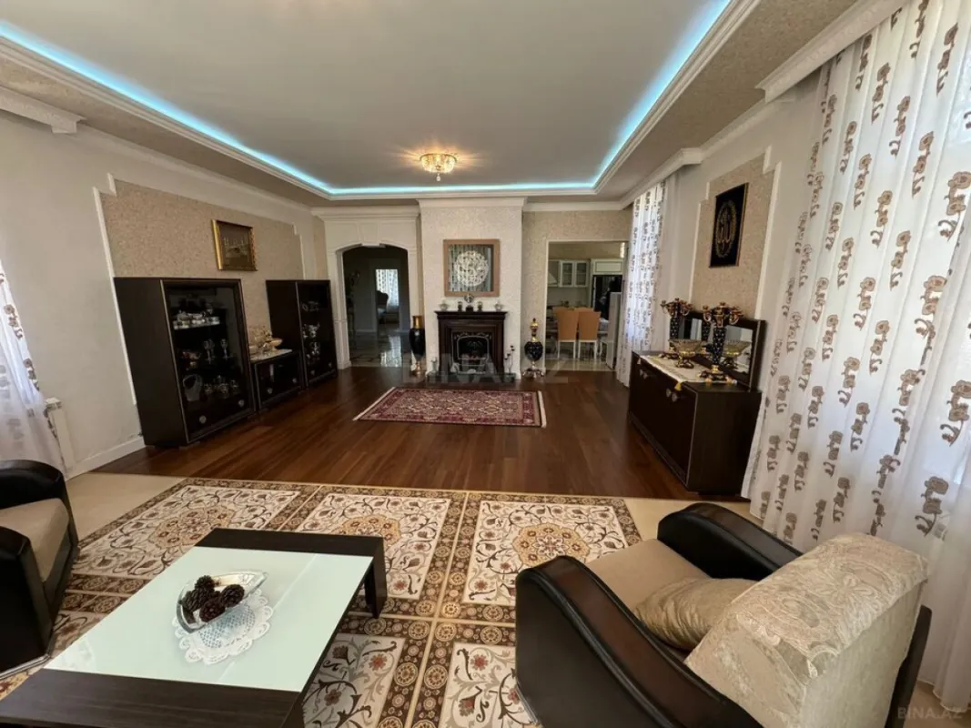 Satılır 4 otaqlı həyət evi 170 m²