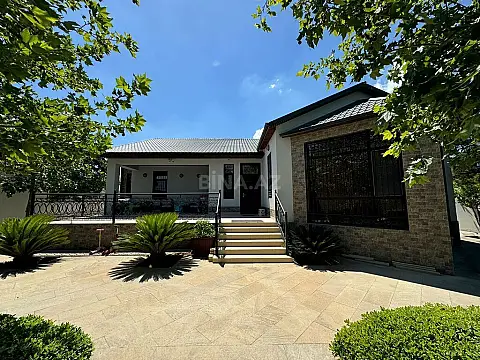 Satılır 4 otaqlı həyət evi 170 m²