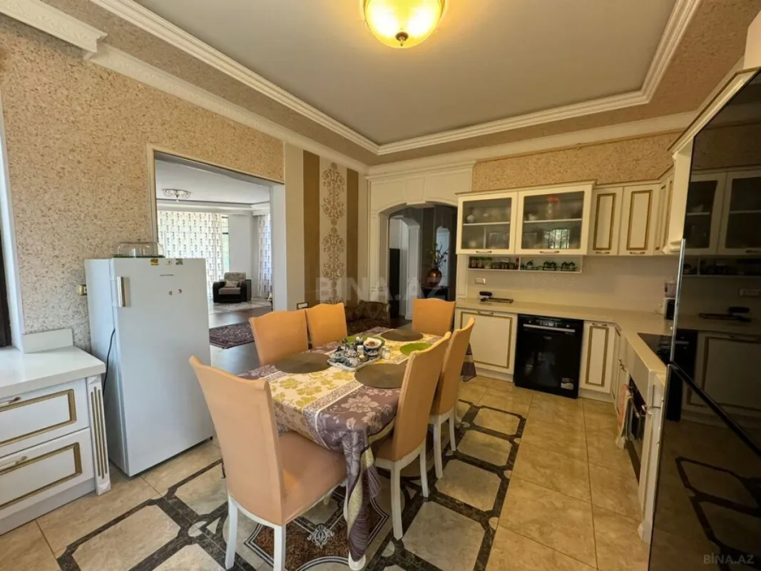 Satılır 4 otaqlı həyət evi 170 m²