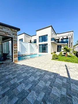 Satılır 5 otaqlı həyət evi 260 m²