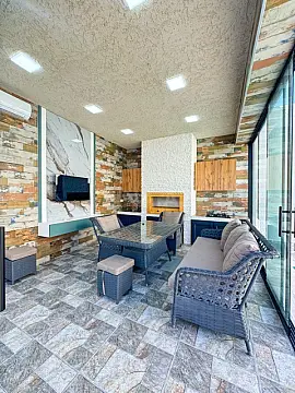 Satılır 5 otaqlı həyət evi 260 m²