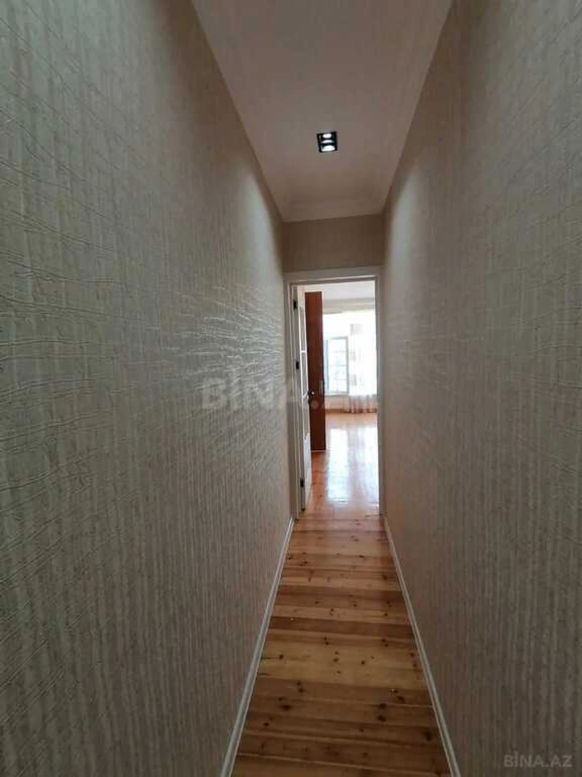 Satılır 5 otaqlı həyət evi 160 m²