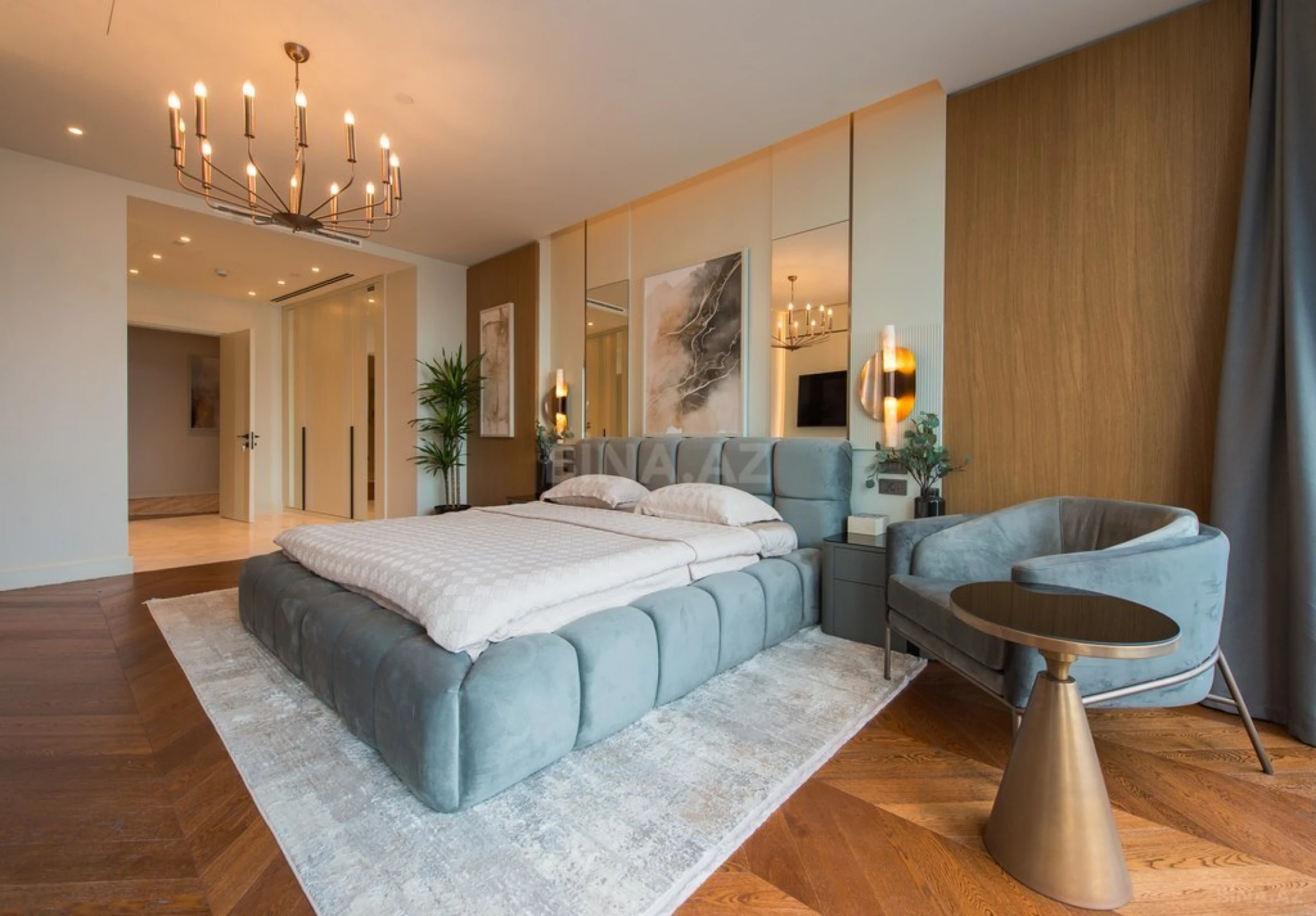 Satılır 3 otaqlı mənzil 171.6 m²