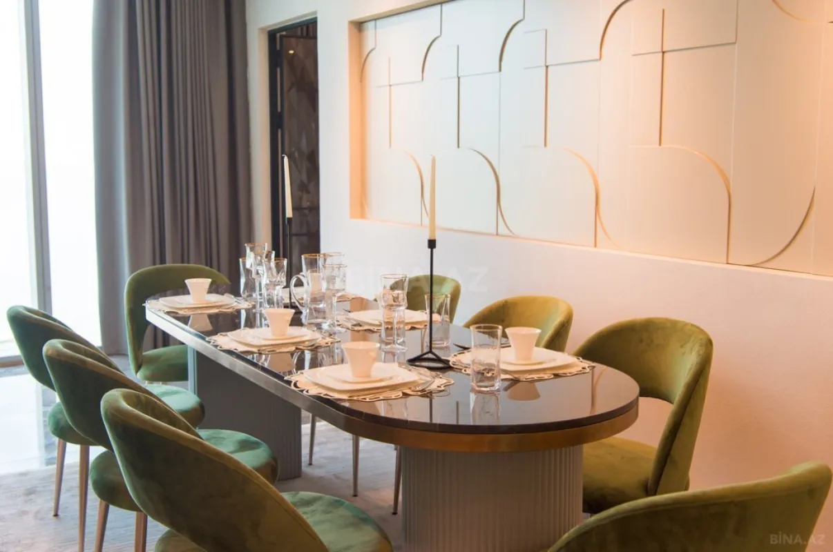 Satılır 3 otaqlı mənzil 375.6 m²