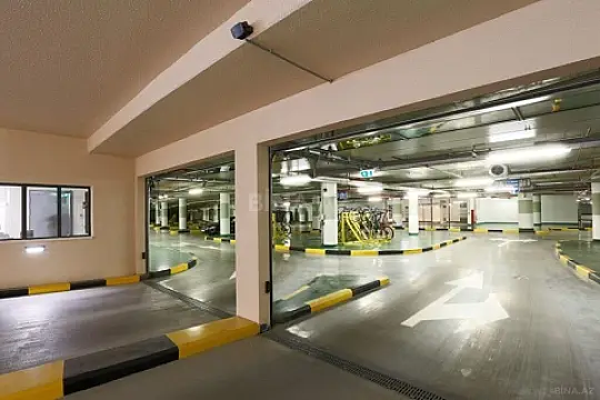 Satılır obyekt 300 m²