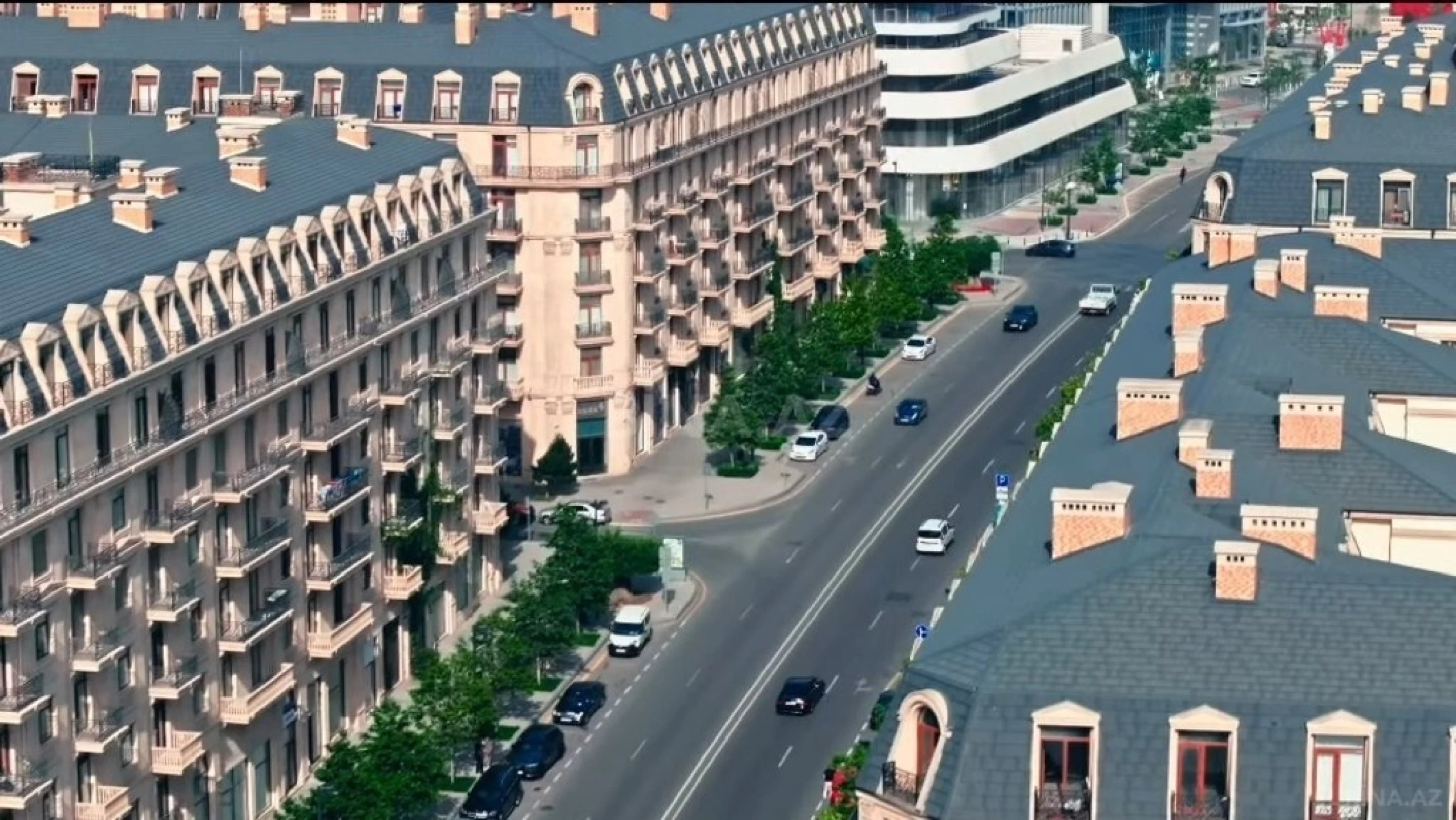 Satılır obyekt 300 m²