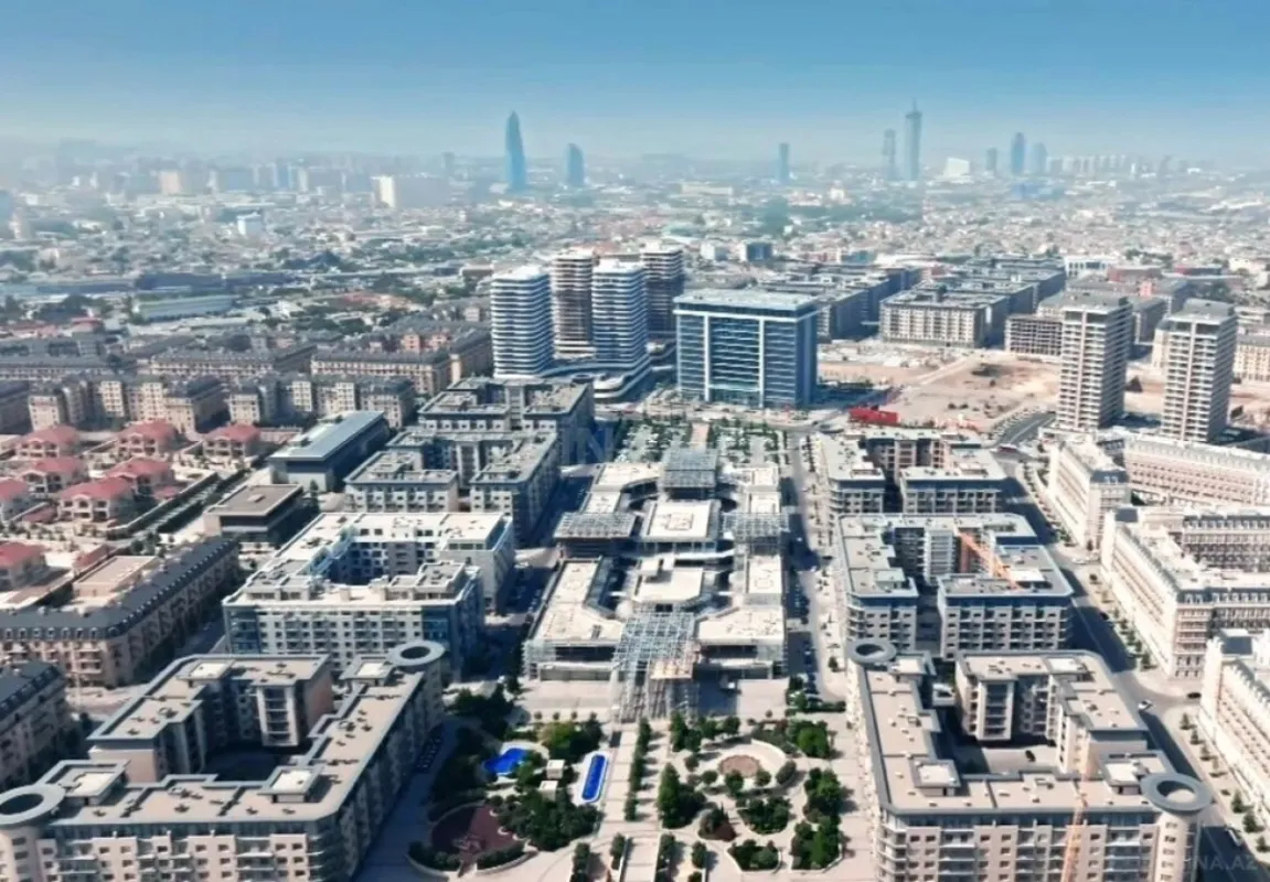 Satılır obyekt 300 m²