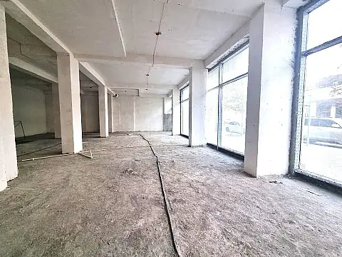 Satılır obyekt 300 m²