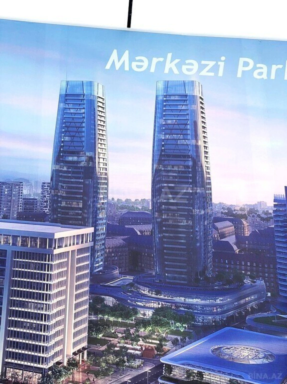 Satılır obyekt 300 m²