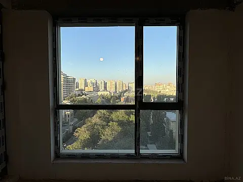 Satılır 3 otaqlı mənzil 206 m²
