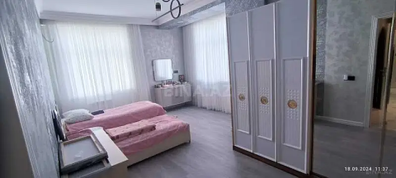 Satılır 3 otaqlı mənzil 160 m²