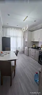 Satılır 3 otaqlı mənzil 160 m²