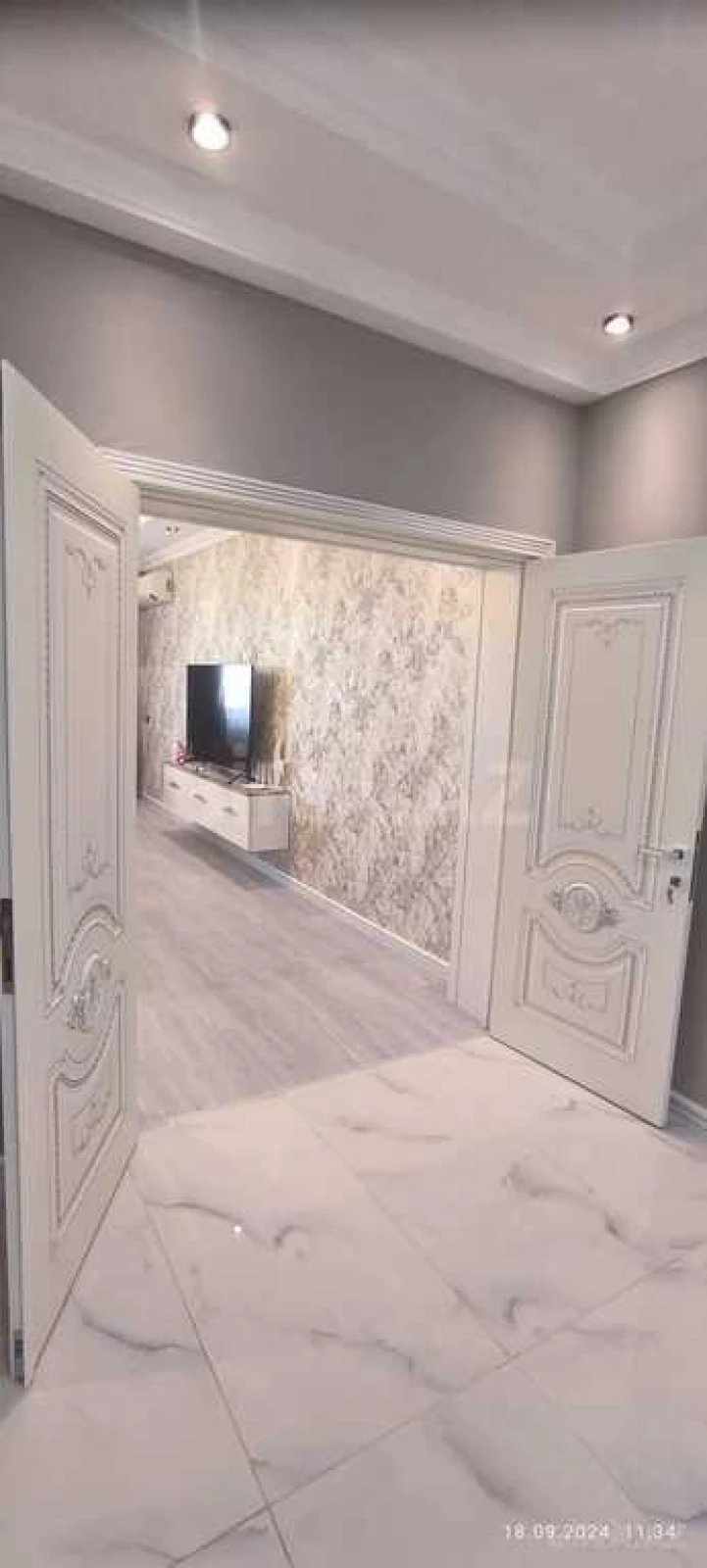 Satılır 3 otaqlı mənzil 160 m²