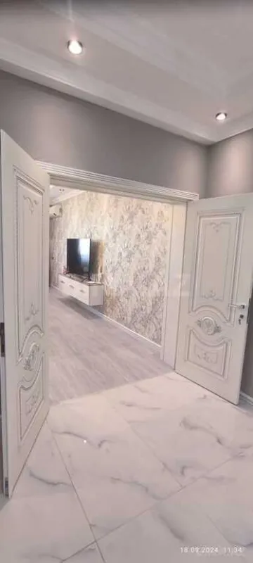 Satılır 3 otaqlı mənzil 160 m²