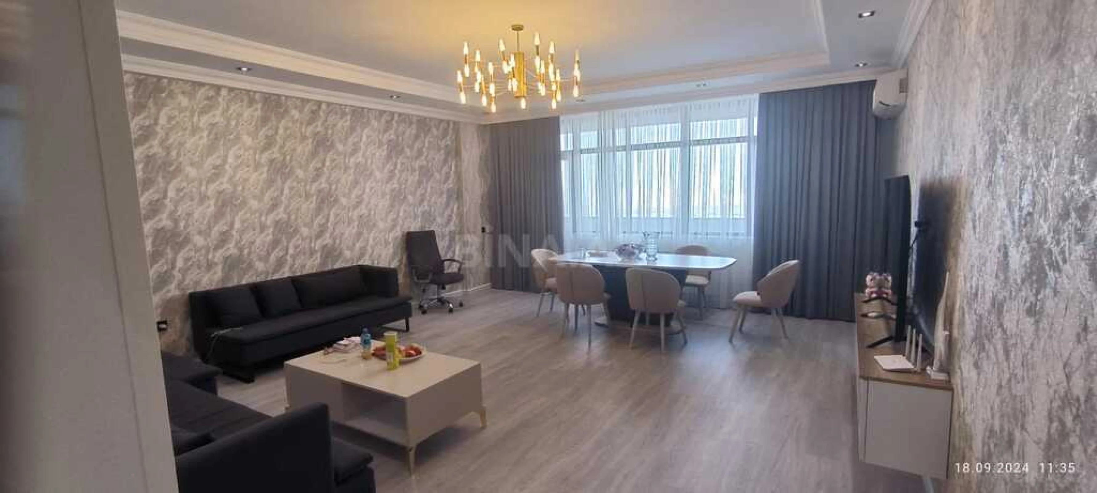 Satılır 3 otaqlı mənzil 160 m²