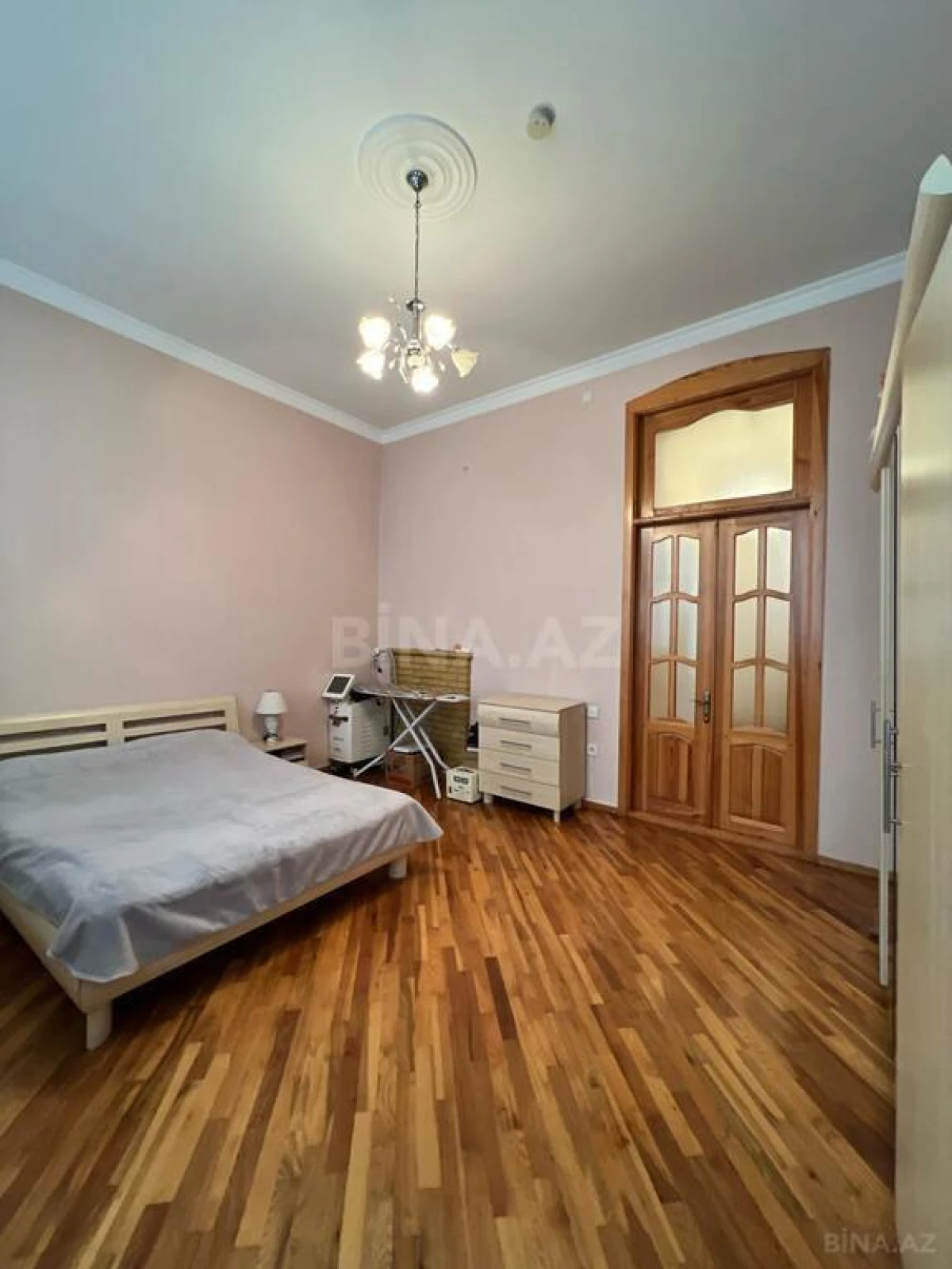 Satılır 4 otaqlı mənzil 110 m²