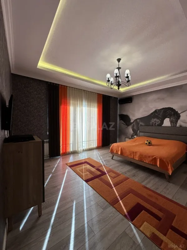 Satılır 5 otaqlı həyət evi 320 m²