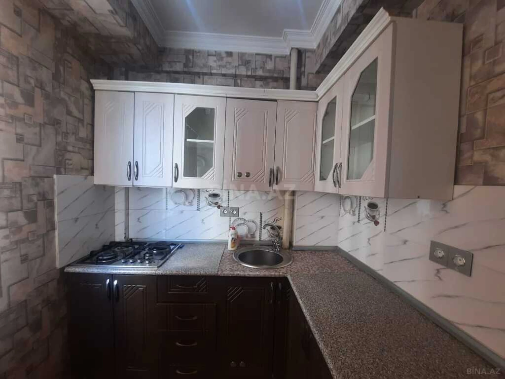 Kirayə verilir 2 otaqlı mənzil 60 m²