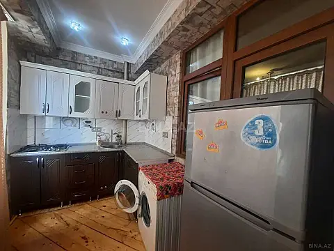 Kirayə verilir 2 otaqlı mənzil 60 m²