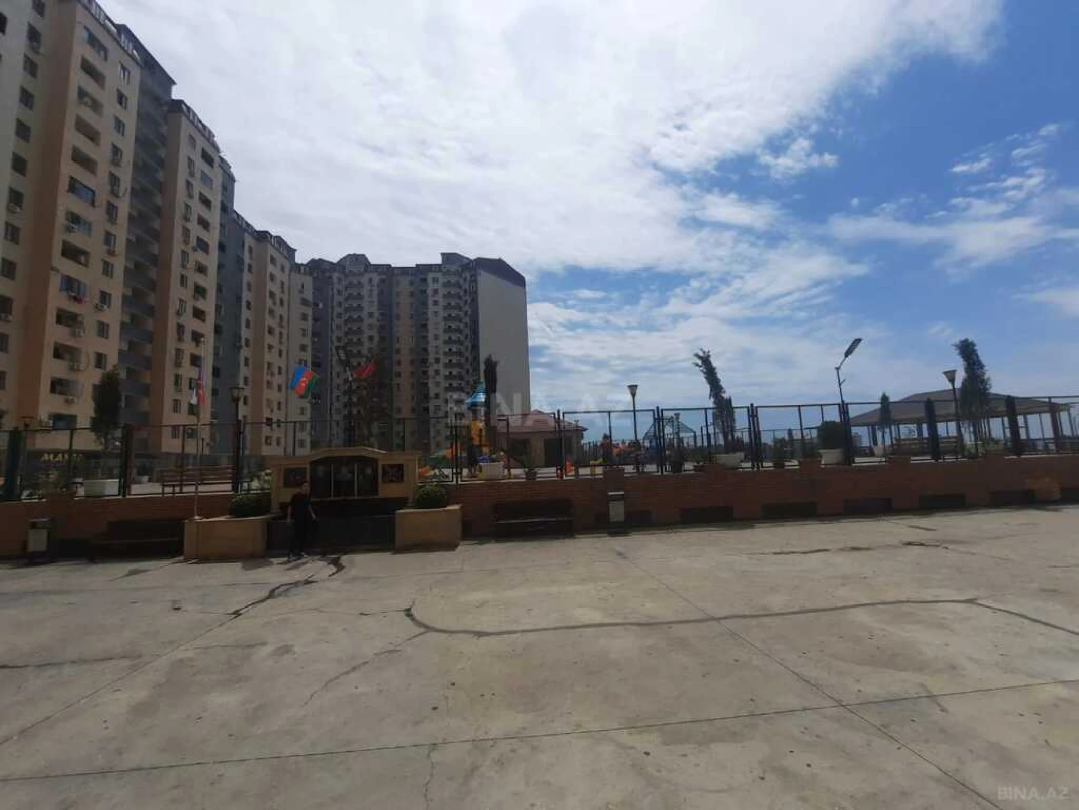 Kirayə verilir 2 otaqlı mənzil 60 m²