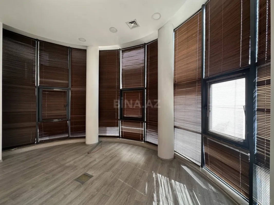 Kirayə verilir obyekt 380 m²