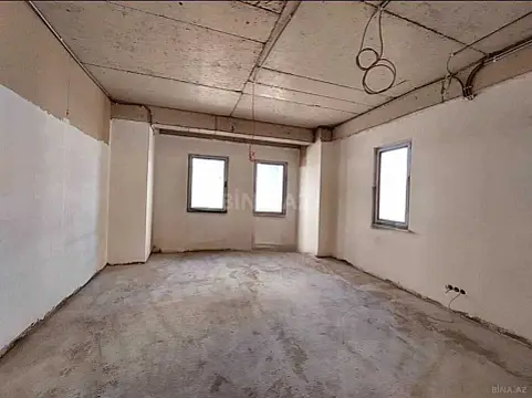 Satılır 5 otaqlı mənzil 300 m²