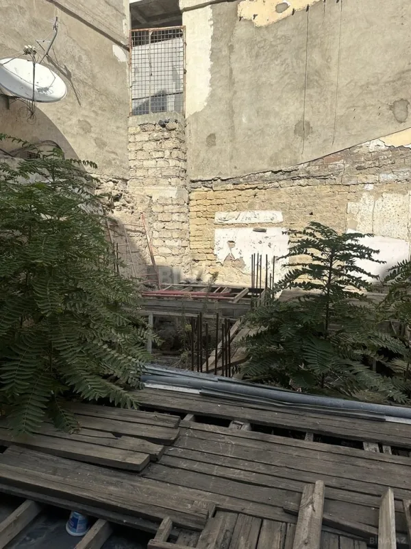 Satılır obyekt 500 m²