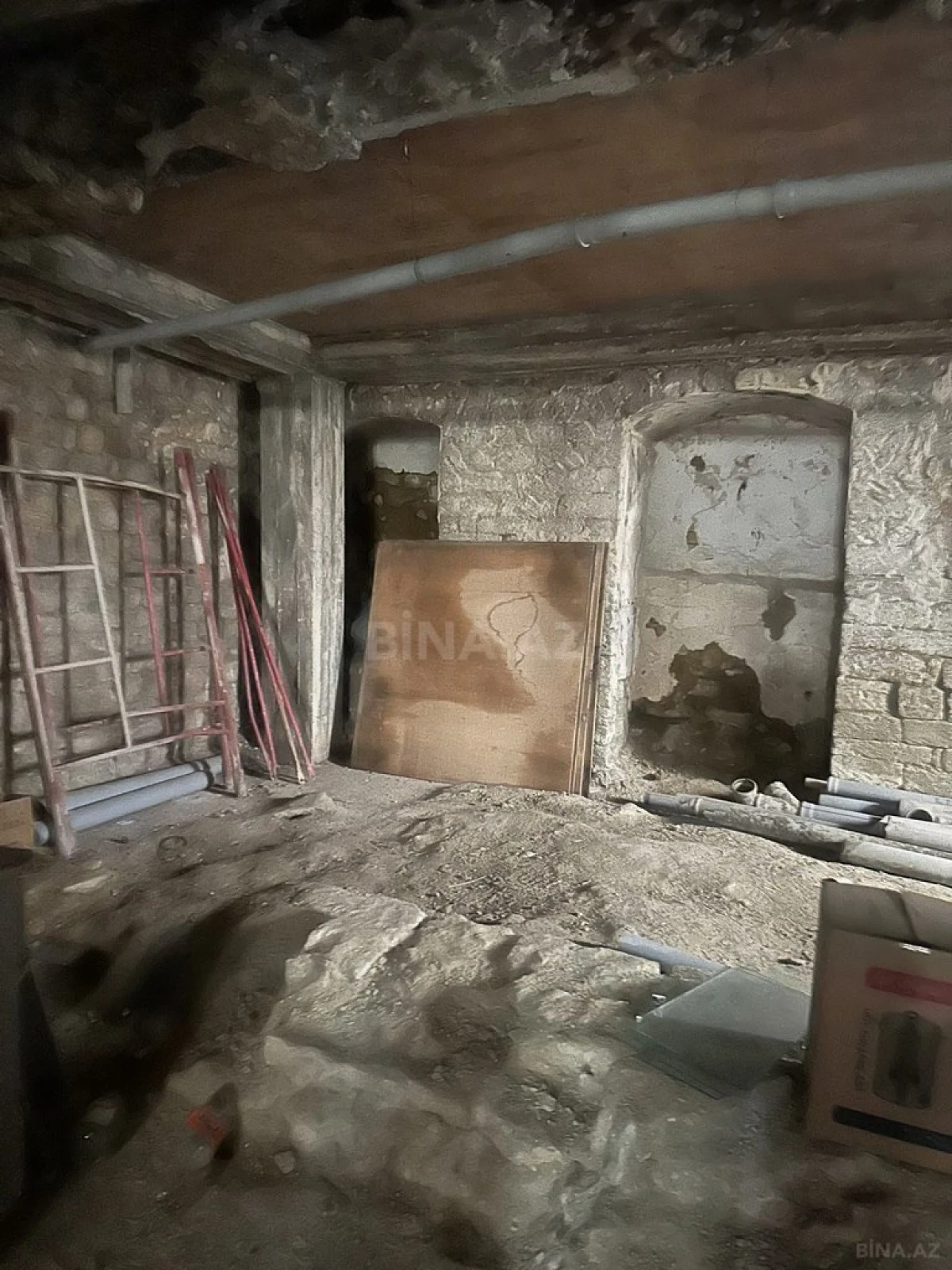 Satılır obyekt 500 m²