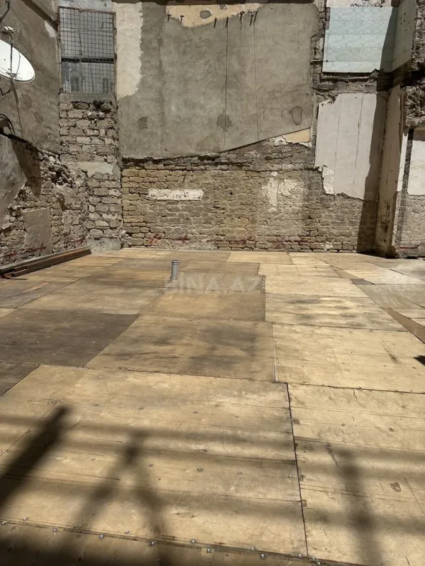 Satılır obyekt 500 m²