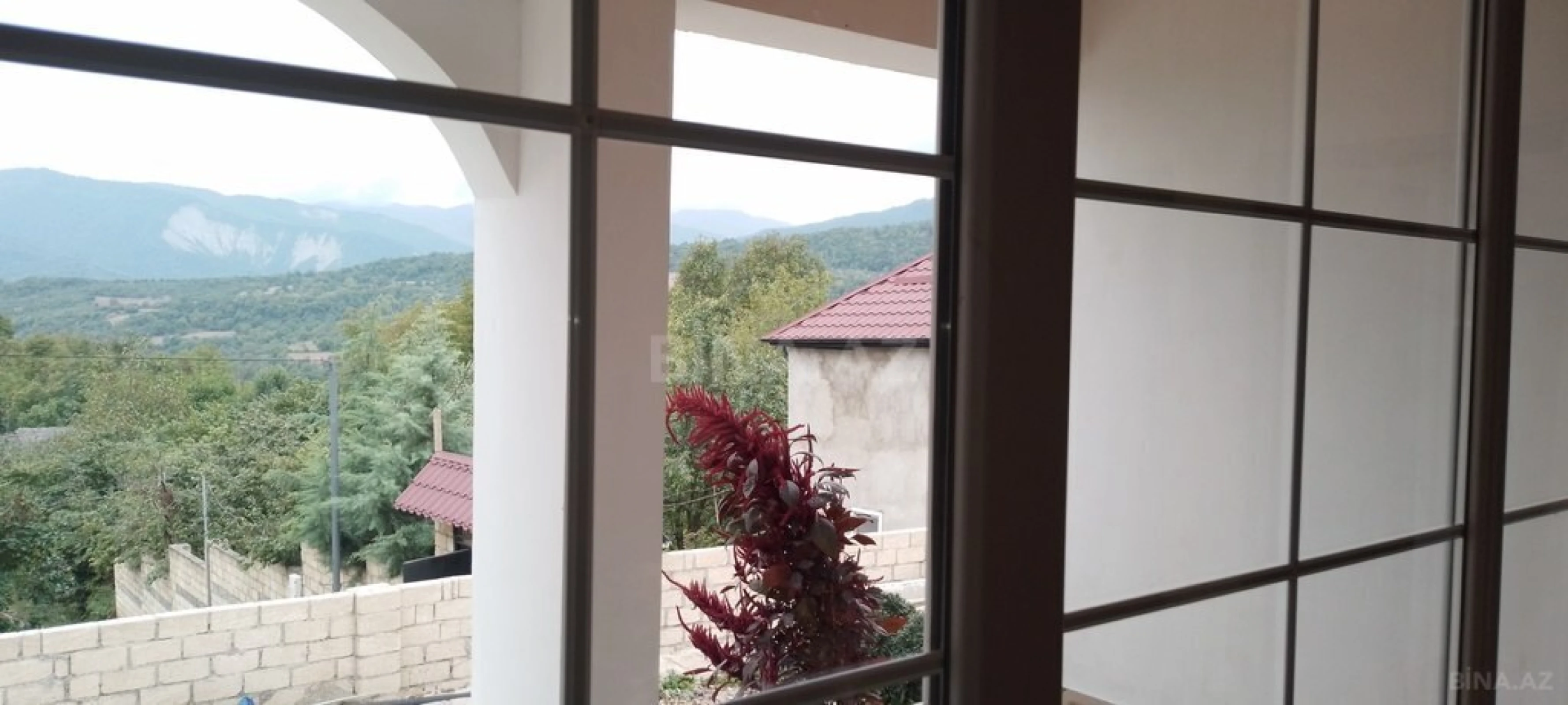 Kirayə verilir 3 otaqlı həyət evi 90 m²