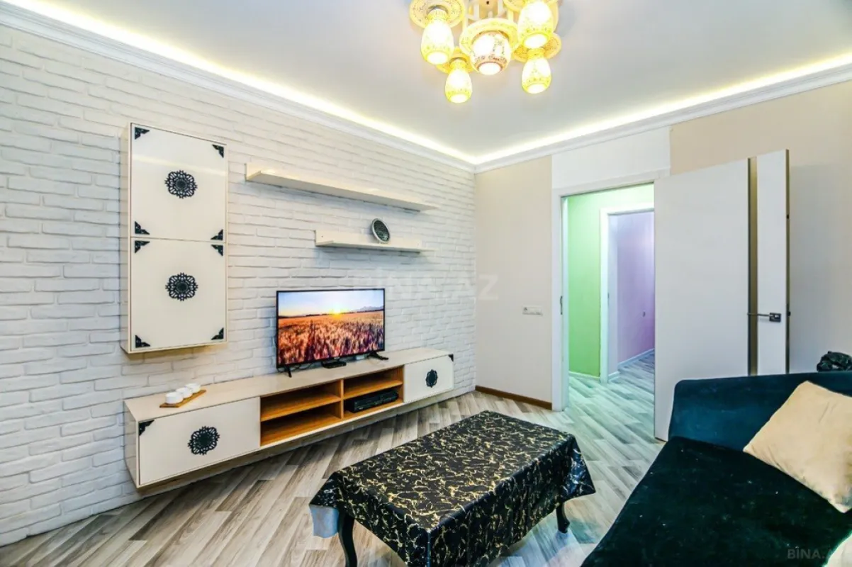 Kirayə verilir 2 otaqlı mənzil 60 m²
