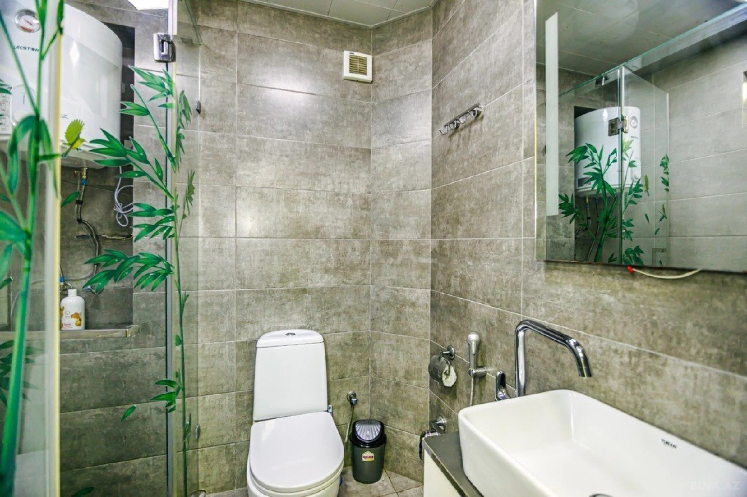 Kirayə verilir 2 otaqlı mənzil 60 m²