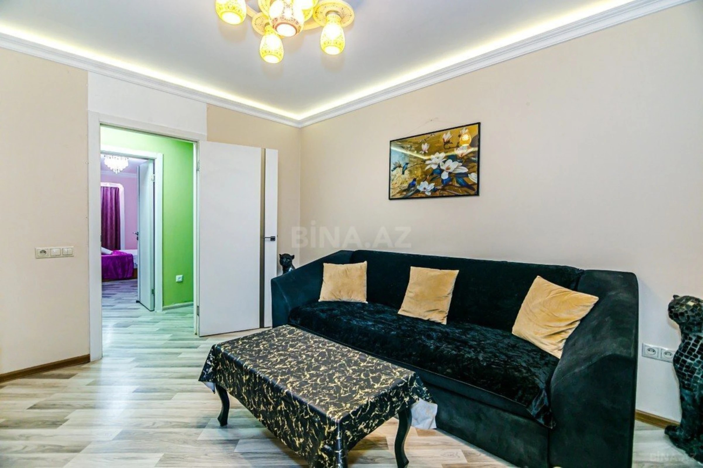 Kirayə verilir 2 otaqlı mənzil 60 m²